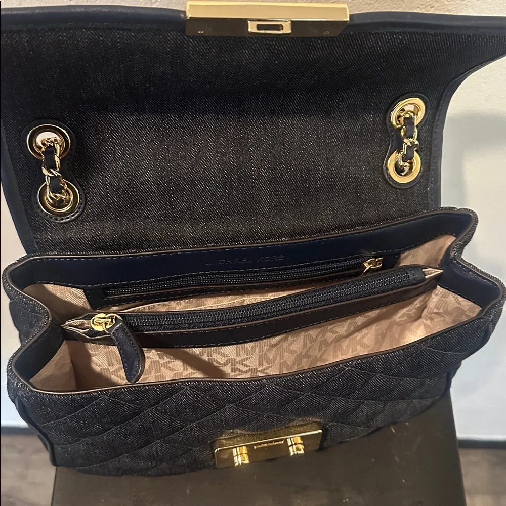 Michael Kors Quilted Denim Shoulder Bag with Gold Accents. - Picture 4 of 5